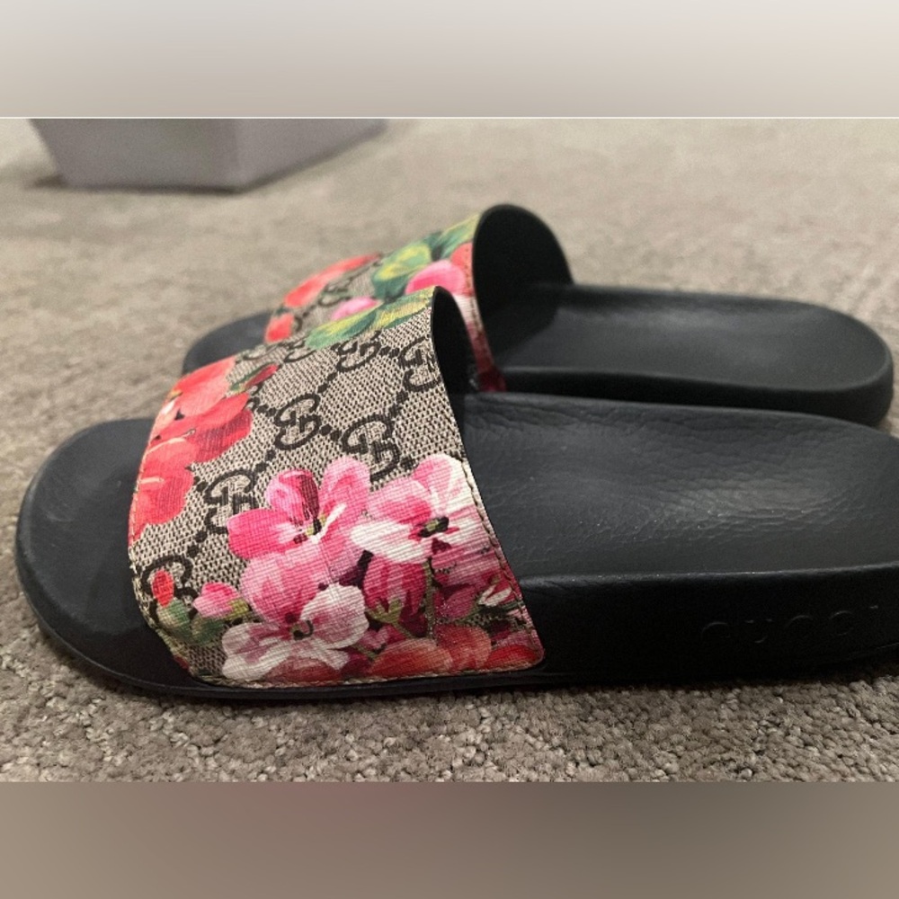 Gucci floral sandals